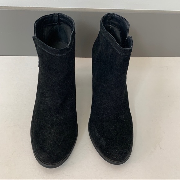 Urban Outfitters Black Suede Ankle Boots Size 9 - Picture 1 of 6